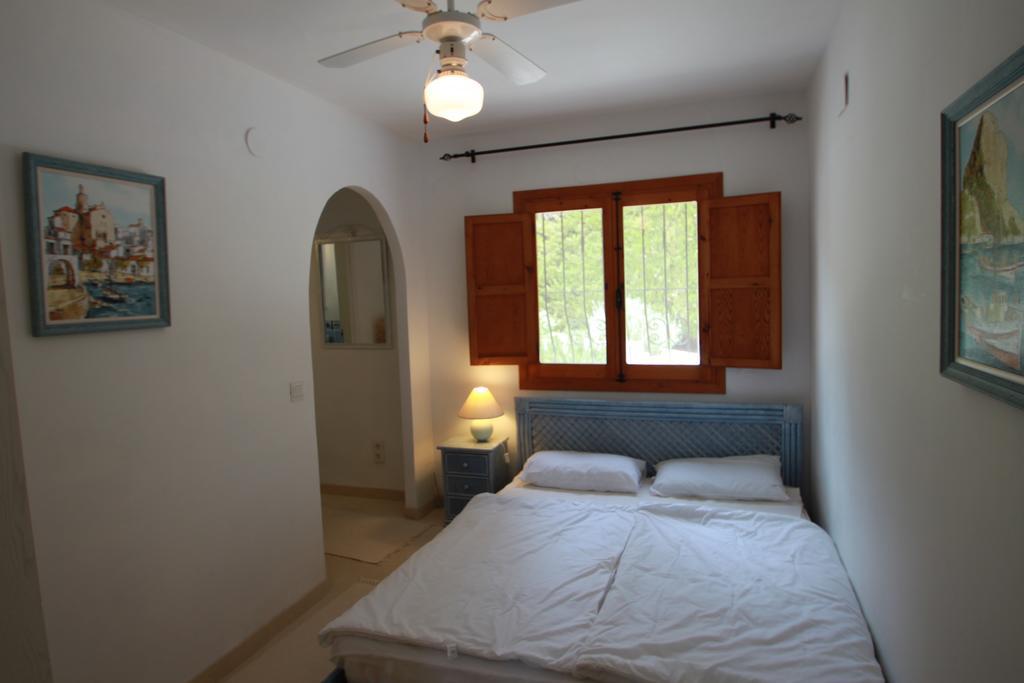 Chrisuli - Well Furnished Villa With Panoramic Views In מוריירה חדר תמונה